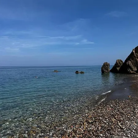 Apartment La Casa Di Gloria, 100m Dal Mare, Vicino Cefalu Tusa